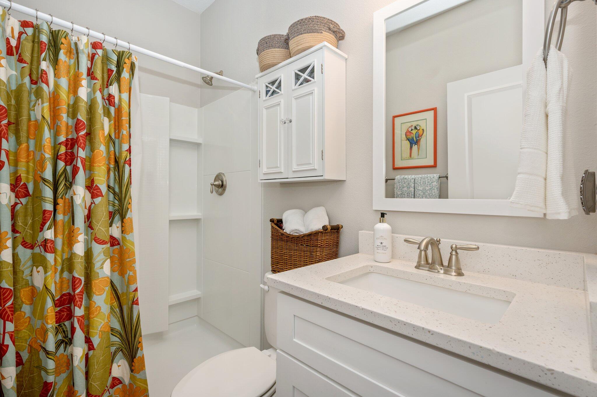 280 North Sand Palm Road Freeport, FL 32439 - Photo 22 of 34 a bathroom with a sink toilet and shower
