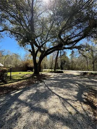 $1,400 | 22315 Highway 36, Unit LOWR, Abita Springs, LA 70420