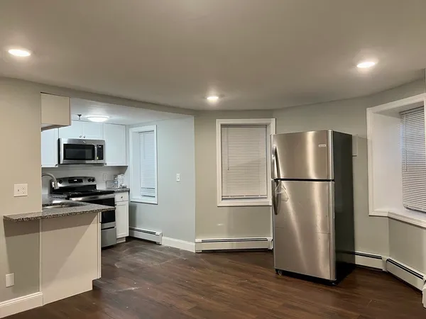 $2,000 | 4 Commonwealth Court, Unit 2, Boston, MA 02135