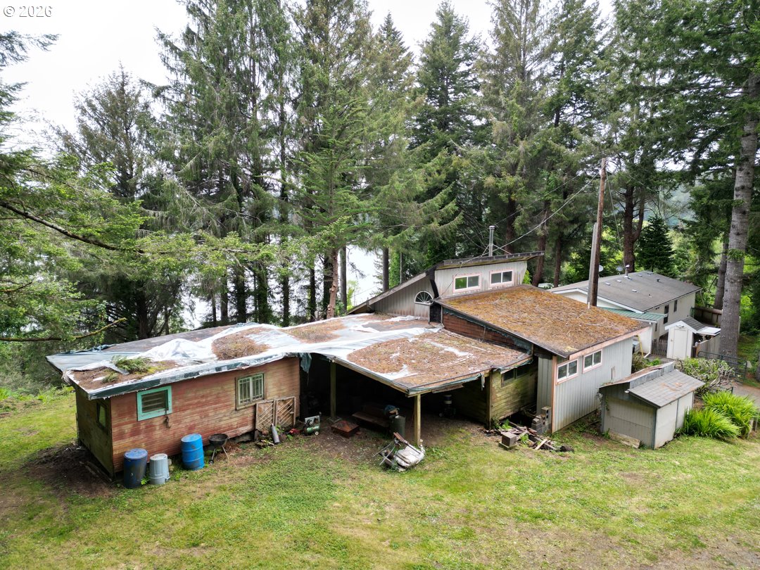 83027 Siltcoos Station Road Westlake, OR 97493 - Photo 1 of 14