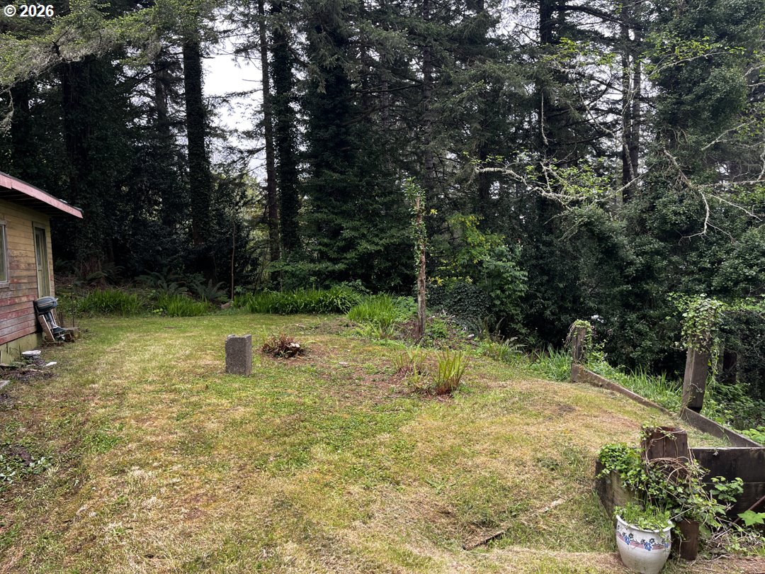 83027 Siltcoos Station Road Westlake, OR 97493 - Photo 13 of 14