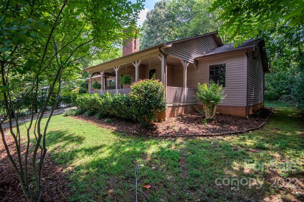2683 Farmland Acrs Road Morganton, NC 28655 - Photo 2 of 24 Gallery Image 2