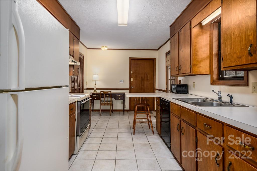 2683 Farmland Acrs Road Morganton, NC 28655 - Photo 10 of 24 Gallery Image 10