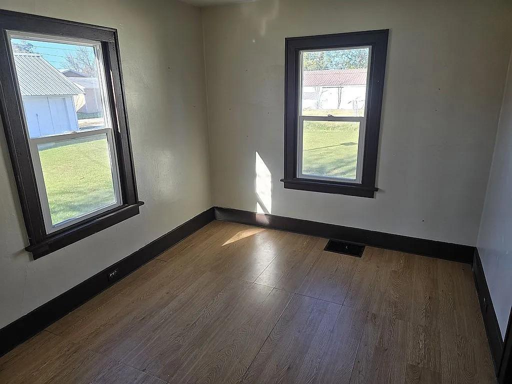 227 3rd Street Southwest Staples, MN 56479 - Photo 11 of 16 Gallery Image 11