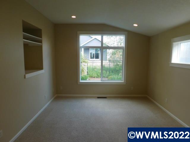 2128 Southeast Rhododendron Avenue Dallas, OR 97338 - Photo 19 of 33