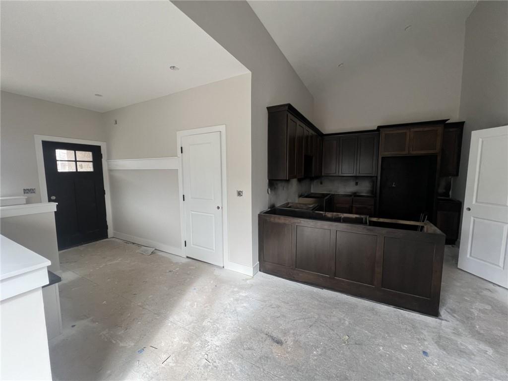 5829 Hunter Court Raytown, MO 64133 - Photo 4 of 34