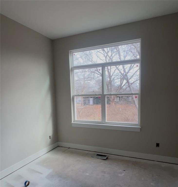 5829 Hunter Court Raytown, MO 64133 - Photo 9 of 34