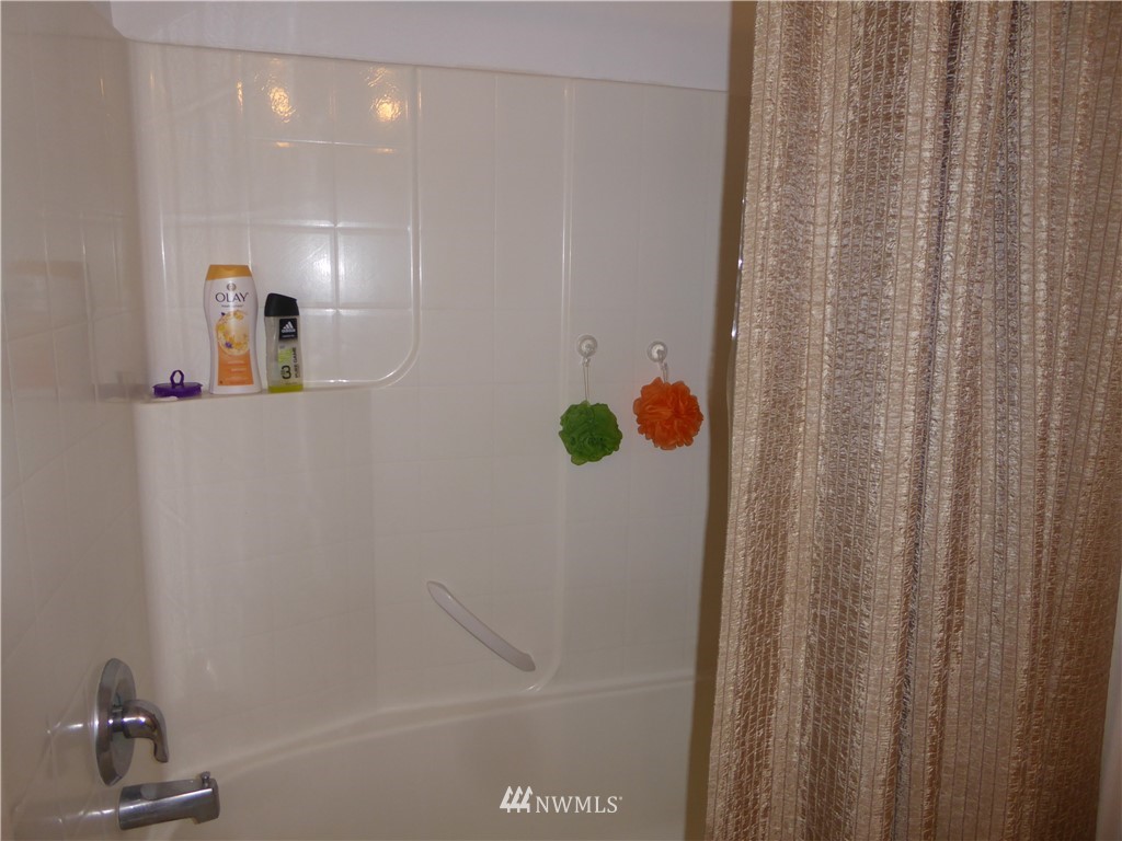 9024 176th Avenue Southwest Rochester, WA 98579 - Photo 14 of 25 a bathroom with a shower