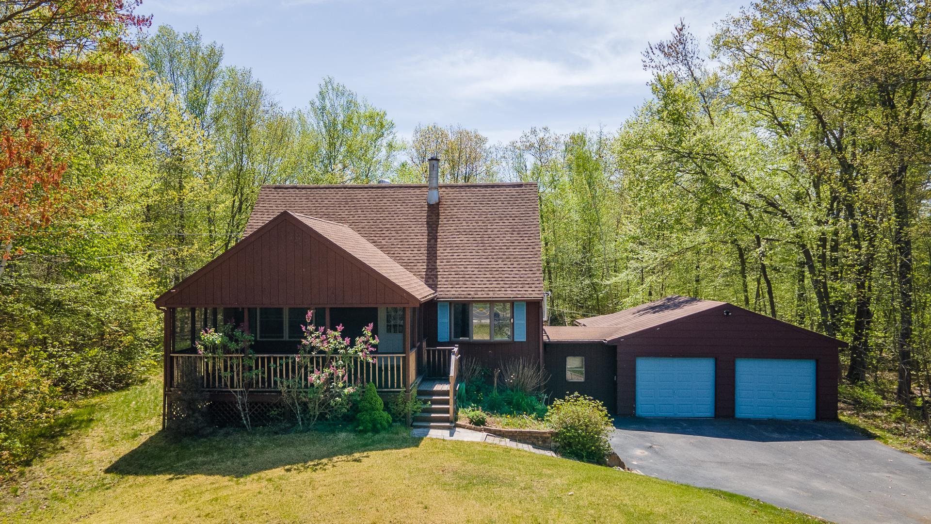 207 Whitehall Road Hooksett, NH 03106 - Photo 4 of 40
