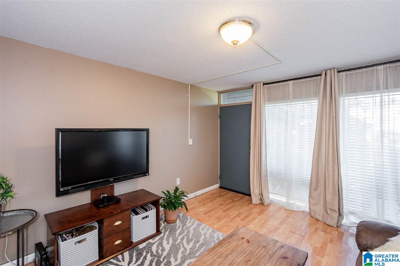 2990 Rhodes Cr Circle, Unit 206 Birmingham, AL 35205 - Photo 5 of 15
