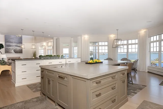 $8,995,000 | 135 Cliff Drive, Narragansett, RI 02882