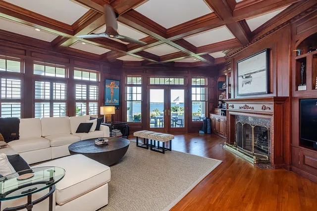 $8,995,000 | 135 Cliff Drive, Narragansett, RI 02882