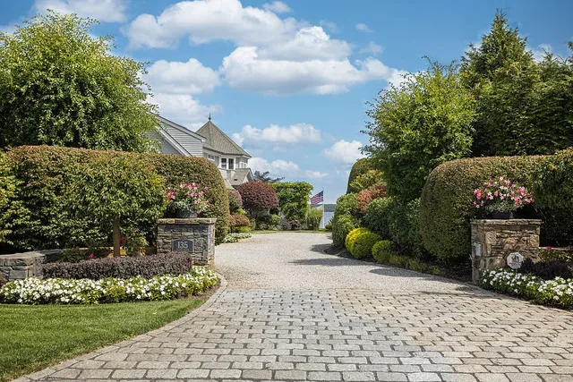 $8,995,000 | 135 Cliff Drive, Narragansett, RI 02882