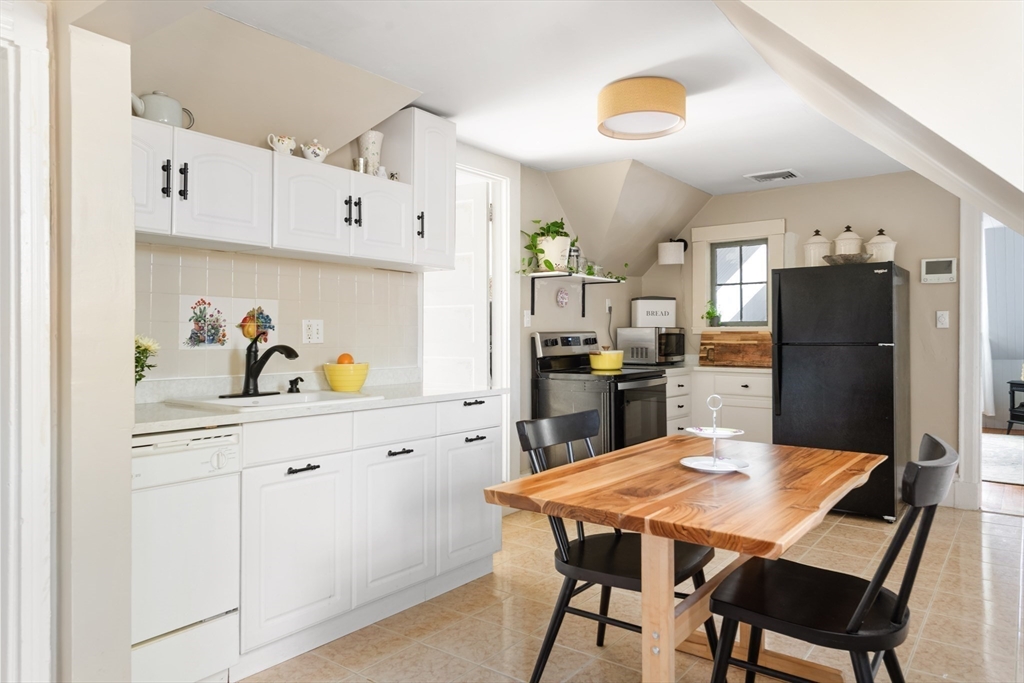156 First Parish Road, Unit 6 Scituate, MA 02066 - Photo 7 of 14