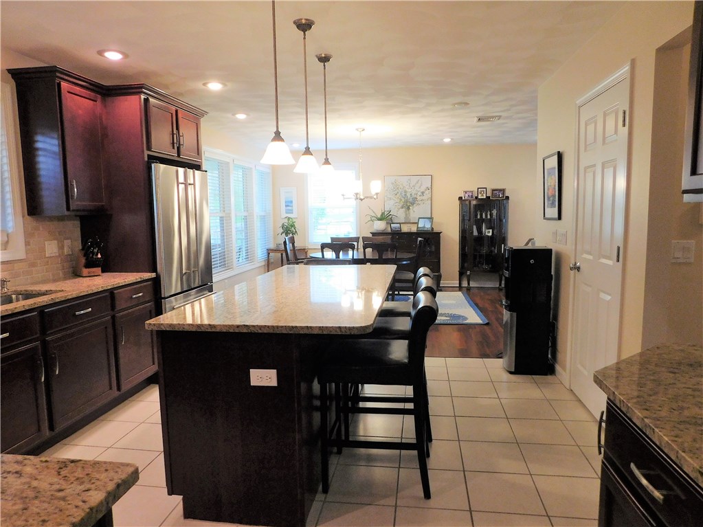 75 Sachem Road Narragansett, RI 02882 - Photo 12 of 37