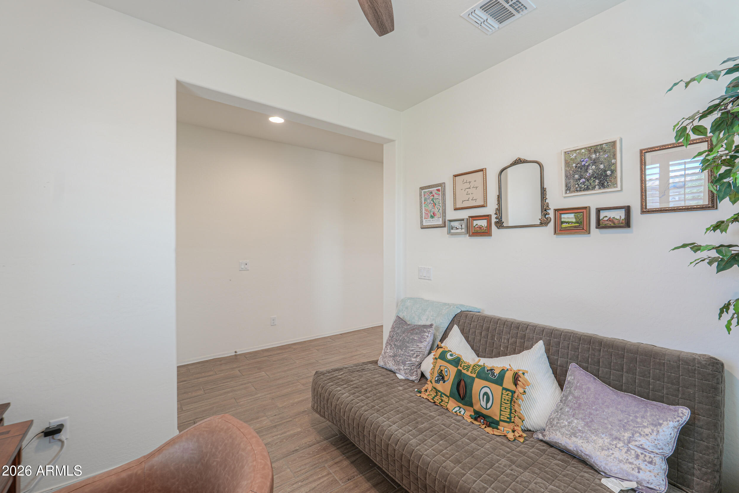 42085 West Cribbage Road Maricopa, AZ 85138 - Photo 6 of 35 a living room with furniture