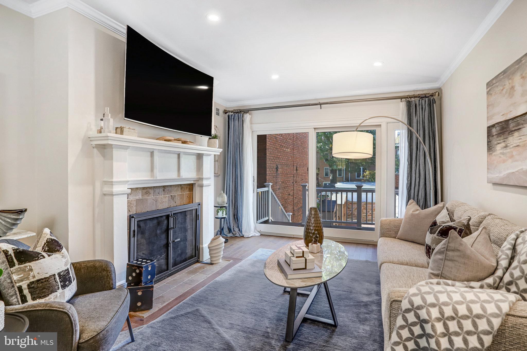 745 10th Street Southeast Washington, DC 20003 - Photo 3 of 54