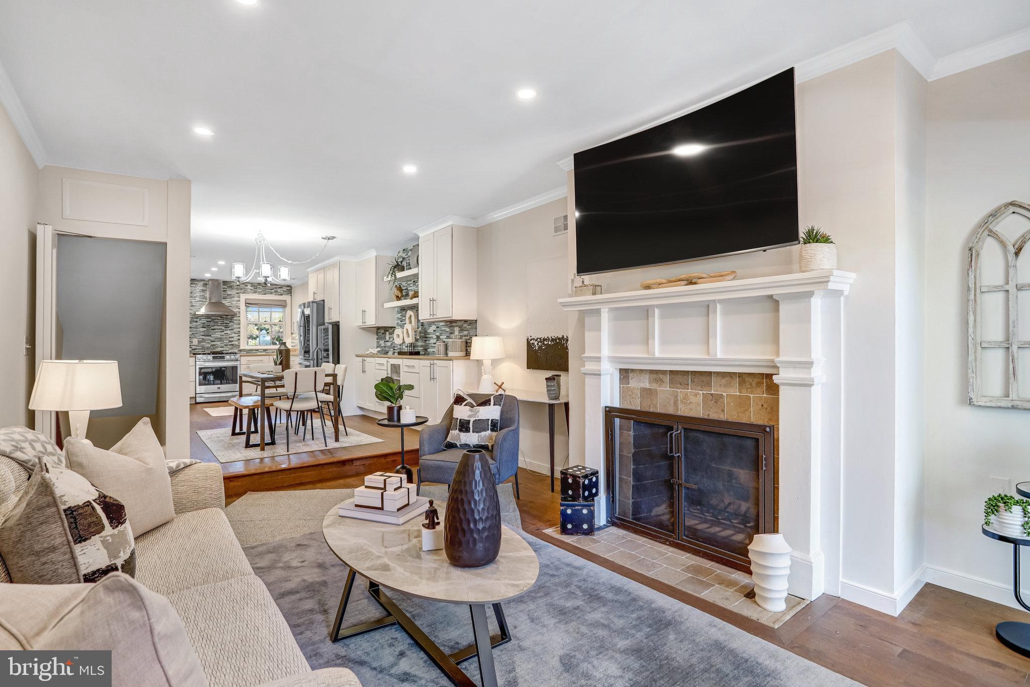 745 10th Street Southeast Washington, DC 20003 - Photo 4 of 54