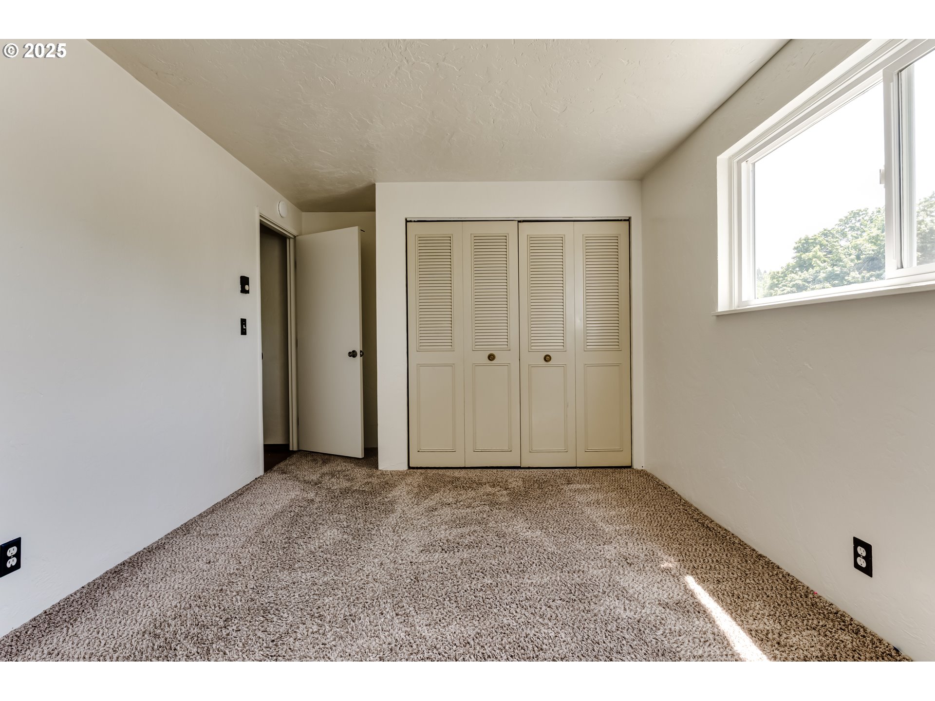 786-788 West Quinalt Street Springfield, OR 97477 - Photo 20 of 26 Bedroom