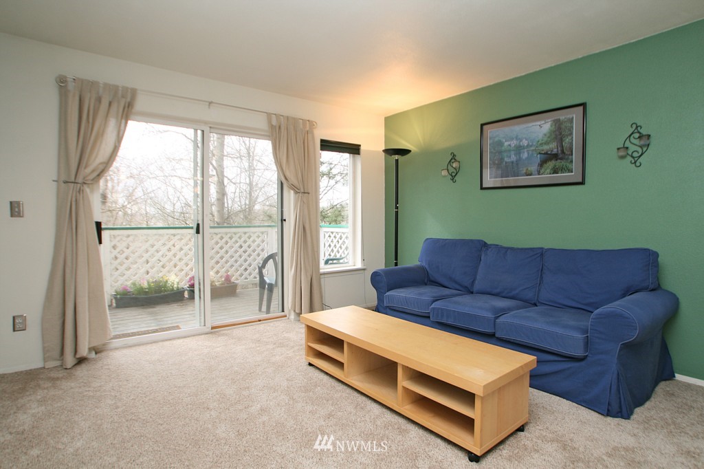 833 Southwest Sunset Boulevard, Unit H41 Renton, WA 98057 - Photo 4 of 15