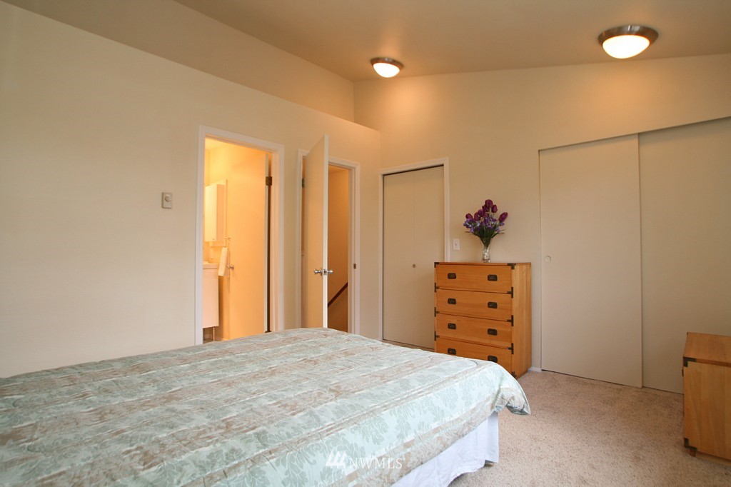 833 Southwest Sunset Boulevard, Unit H41 Renton, WA 98057 - Photo 10 of 15