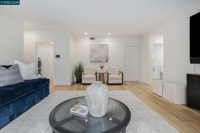 $1,950,000 | 2199 Hidden Pond Road, Lafayette, CA 94549