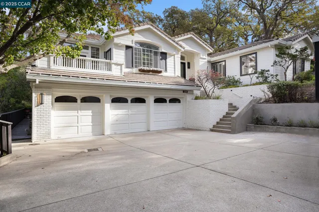 $1,950,000 | 2199 Hidden Pond Road, Lafayette, CA 94549