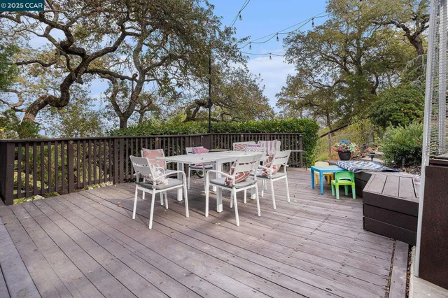 $1,950,000 | 2199 Hidden Pond Road, Lafayette, CA 94549