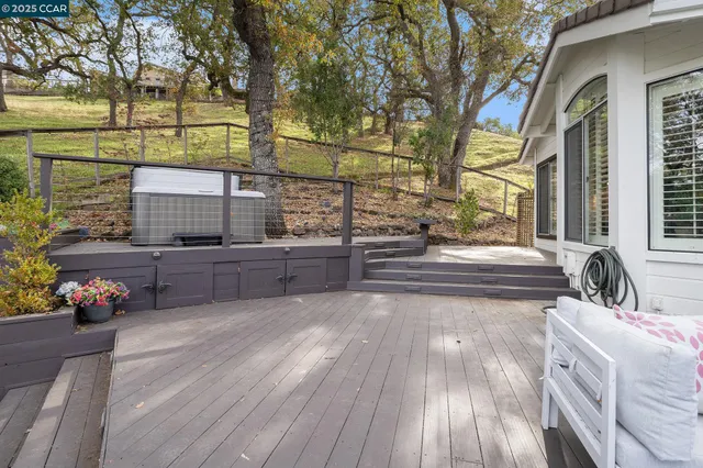 $1,950,000 | 2199 Hidden Pond Road, Lafayette, CA 94549