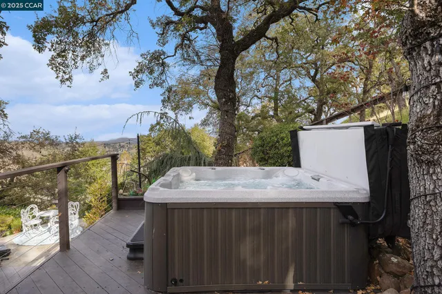 $1,950,000 | 2199 Hidden Pond Road, Lafayette, CA 94549