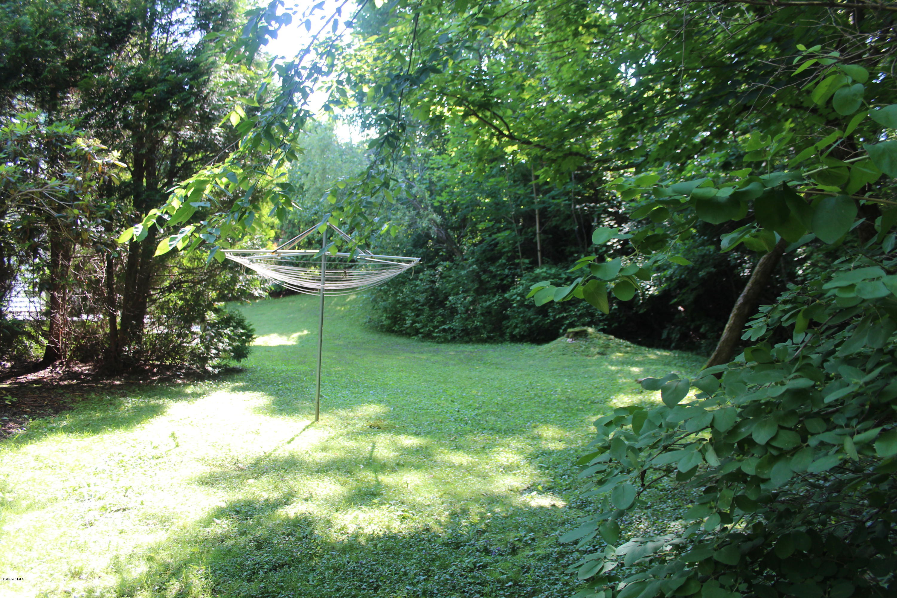 105 Cadwell Road, Unit 105 Pittsfield, MA 01201 - Photo 20 of 23 Yard Space