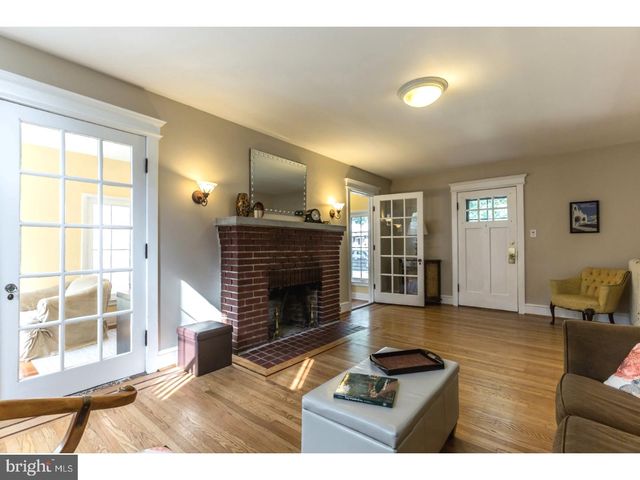 $425,000 | 124 Hopkins Avenue, Haddonfield, NJ 08033