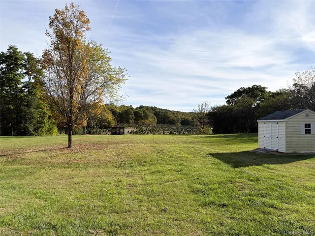 $4,500 | 886 Highway 199, Red Hook, NY 12571