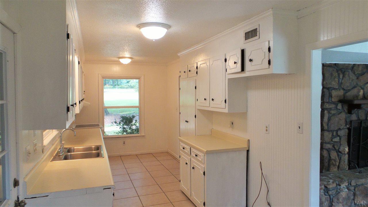 5685 Foshee Road Brewton, AL 36426 - Photo 13 of 49