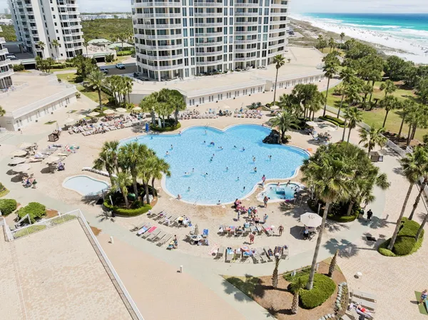 $1,600,000 | 15400 Emerald Coast Parkway, Unit 304, Destin, FL 32541