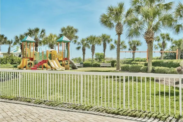 $1,600,000 | 15400 Emerald Coast Parkway, Unit 304, Destin, FL 32541