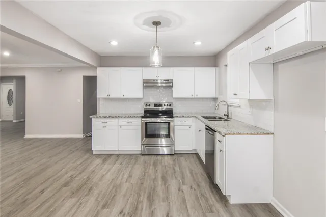 $1,850 | 1702 Athens Drive, New Caney, TX 77357