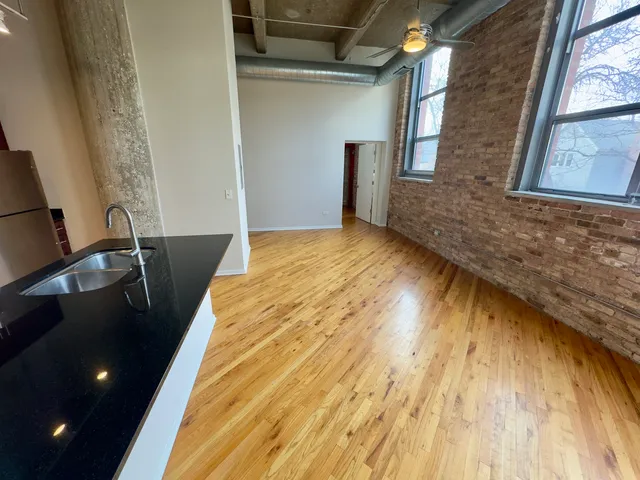 $421,500 | 1735 North Paulina Street, Unit 212, Chicago, IL 60622