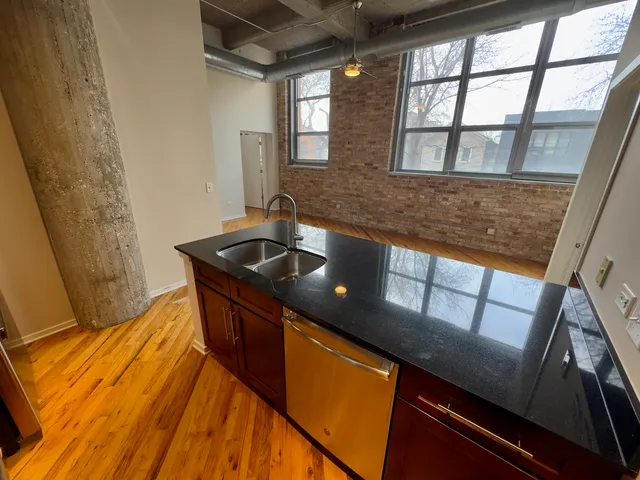 $421,500 | 1735 North Paulina Street, Unit 212, Chicago, IL 60622
