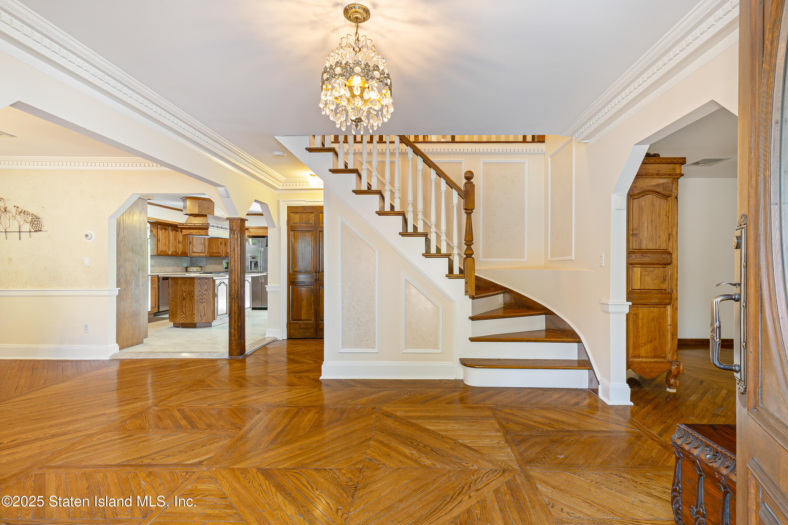 110 Wadsworth Road Staten Island, NY 10305 - Photo 5 of 51 110WadsworthRd-010