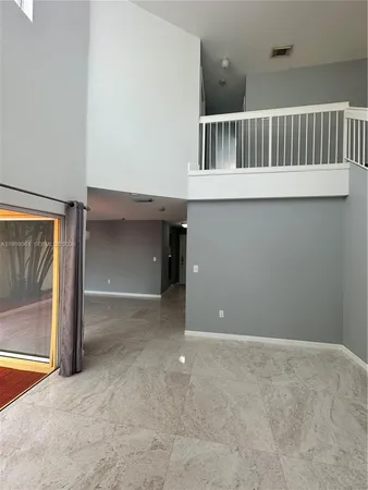 $3,350 | 14832 Southwest 104th Street, Unit 9, Miami, FL 33196