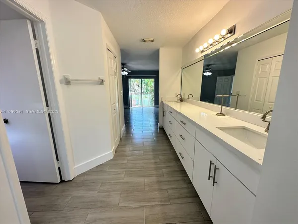 $3,350 | 14832 Southwest 104th Street, Unit 9, Miami, FL 33196