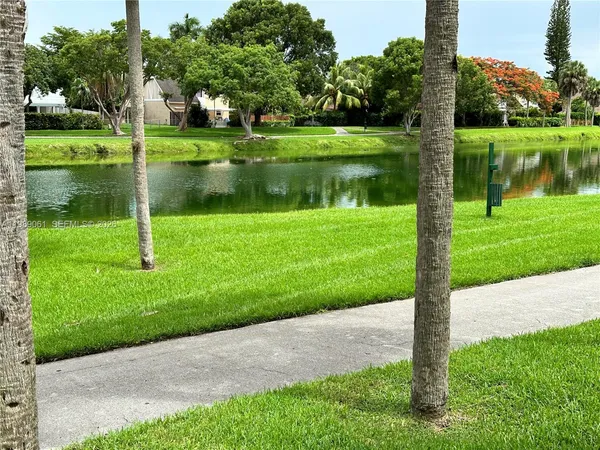 $3,350 | 14832 Southwest 104th Street, Unit 9, Miami, FL 33196