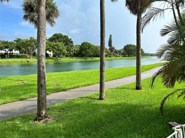 $3,350 | 14832 Southwest 104th Street, Unit 9, Miami, FL 33196