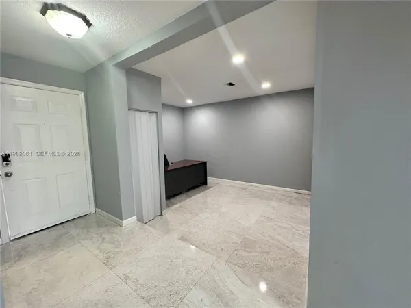 $3,350 | 14832 Southwest 104th Street, Unit 9, Miami, FL 33196