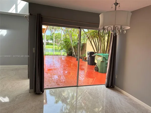 $3,350 | 14832 Southwest 104th Street, Unit 9, Miami, FL 33196