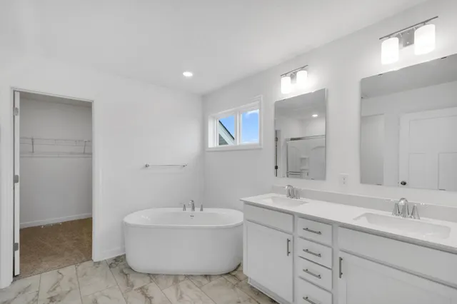 $568,045 | 7528 Lotus Lane, Lino Lakes, MN 55038