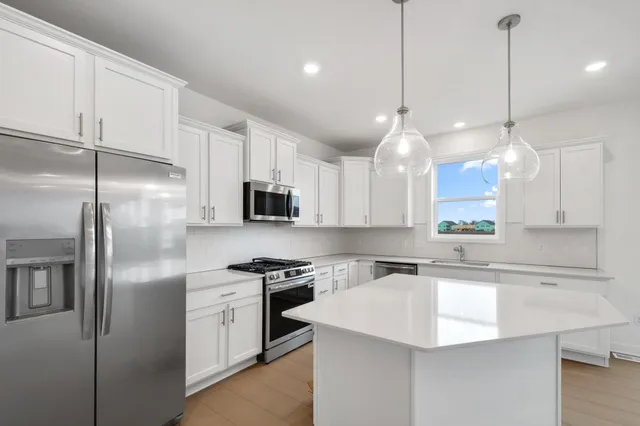 $568,045 | 7528 Lotus Lane, Lino Lakes, MN 55038