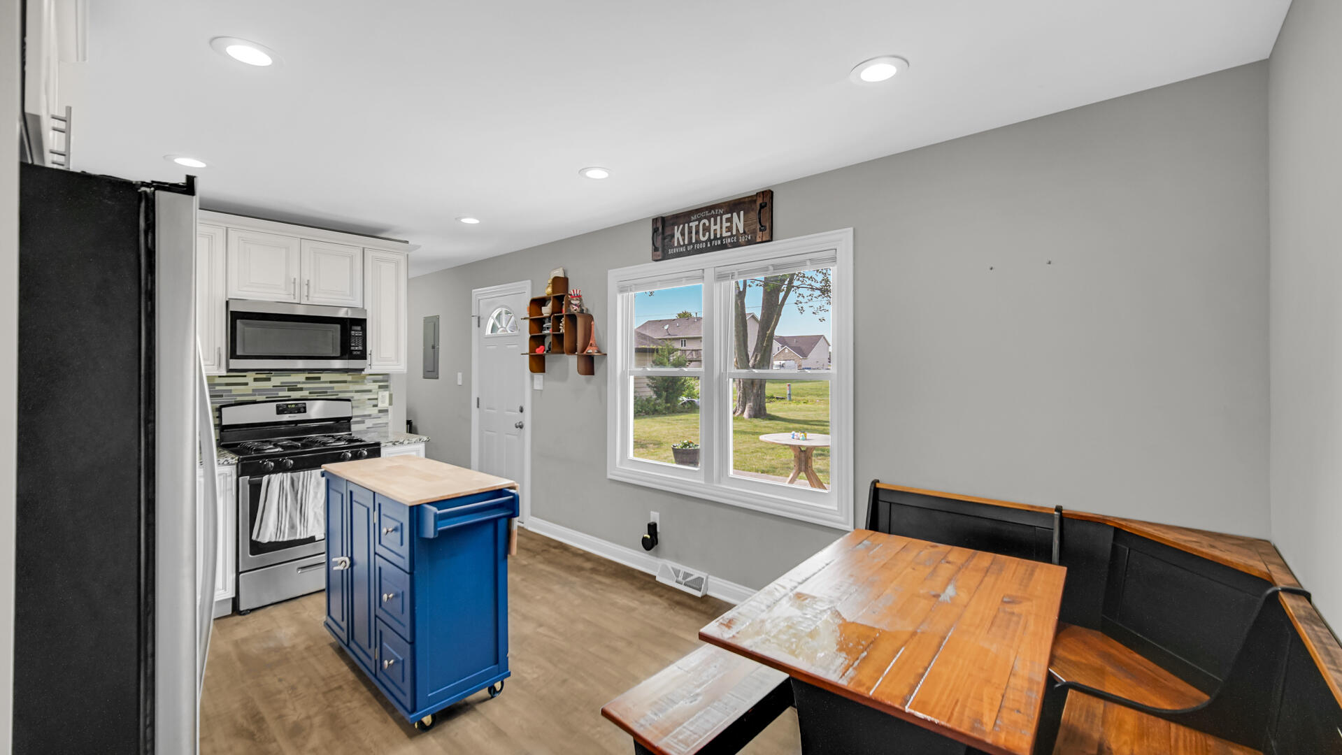 730 Apache Lane Lowell, IN 46356 - Photo 10 of 21 1919x1080