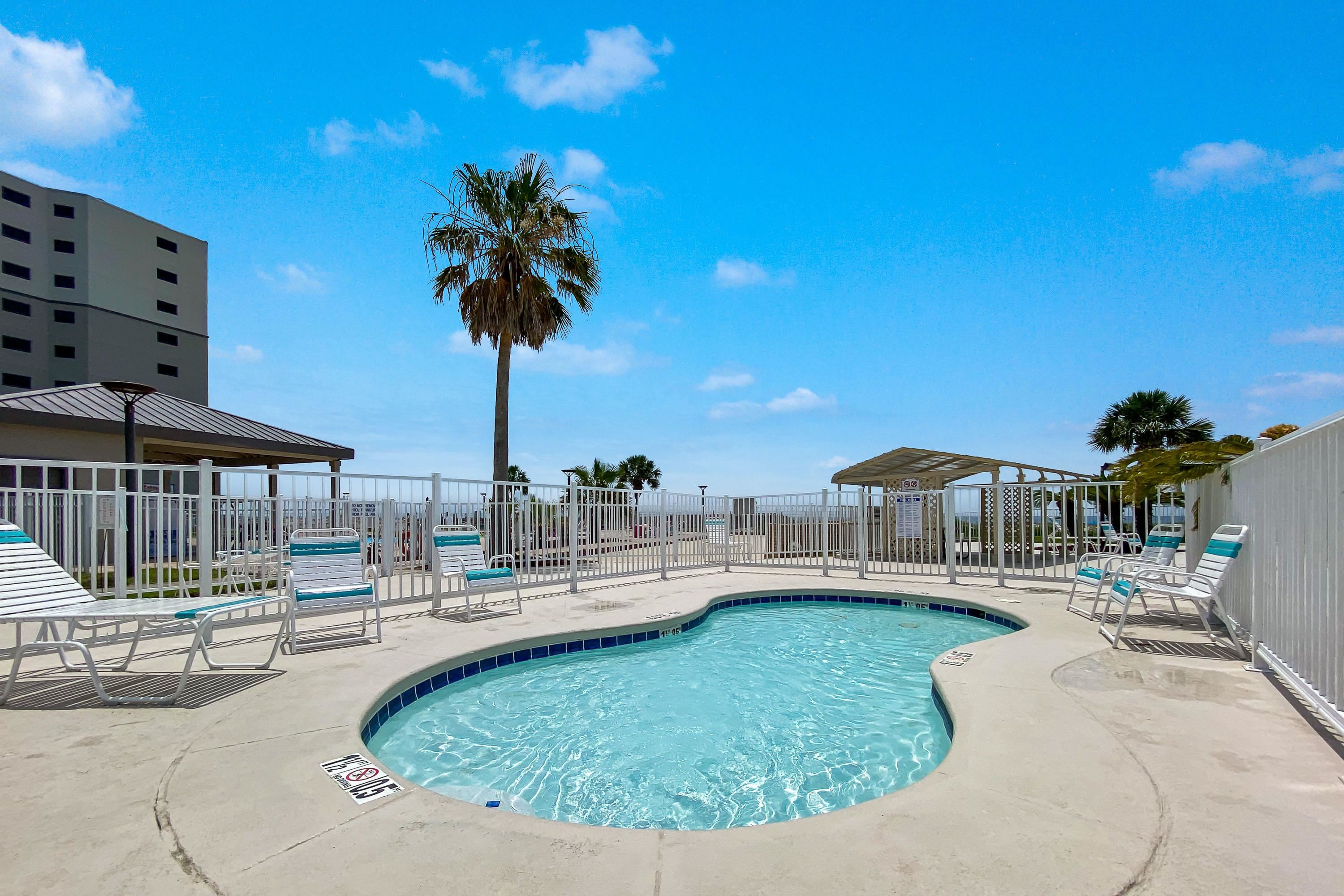 375 Plantation Road, Unit 5612 Gulf Shores, AL 36542 - Photo 30 of 37 Pool